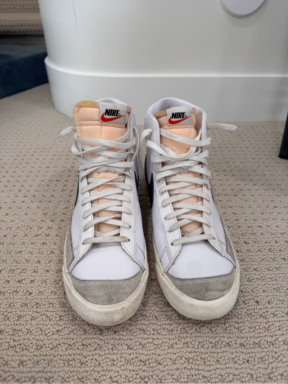Nike Blazer Mid ‘77 Vintage Shoe - Picture 3 of 13